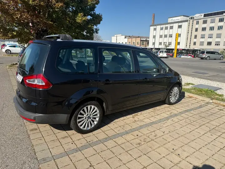 Ford Galaxy 2014 photo 2