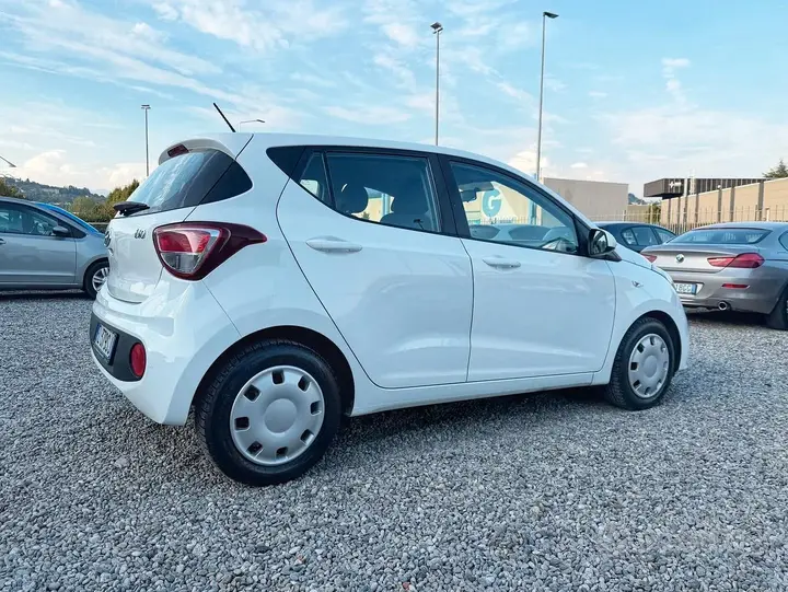 Hyundai I10 2017 photo 5