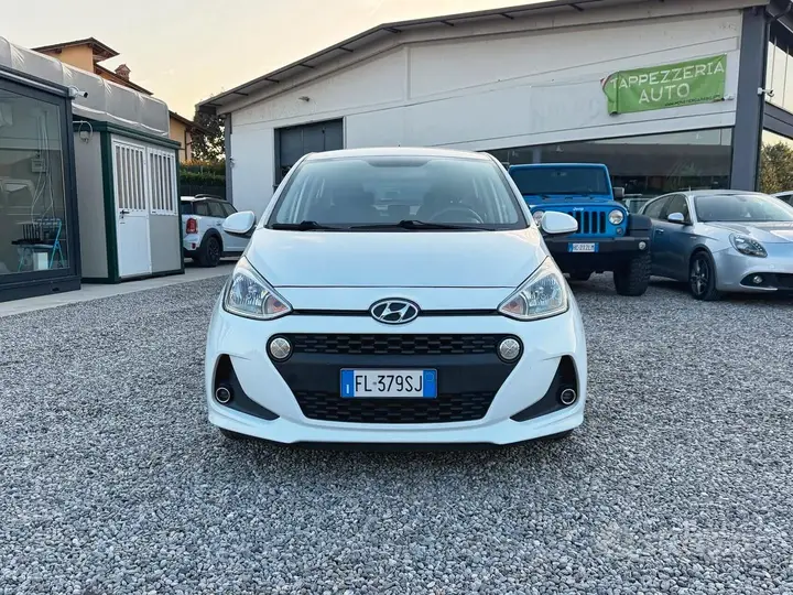 Hyundai I10 2017 photo 2