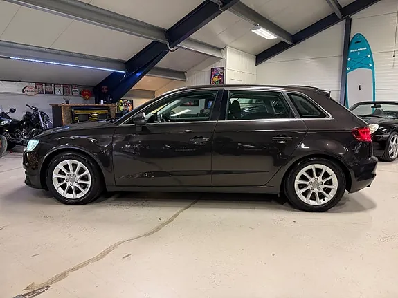 Audi A3 2013 photo 2