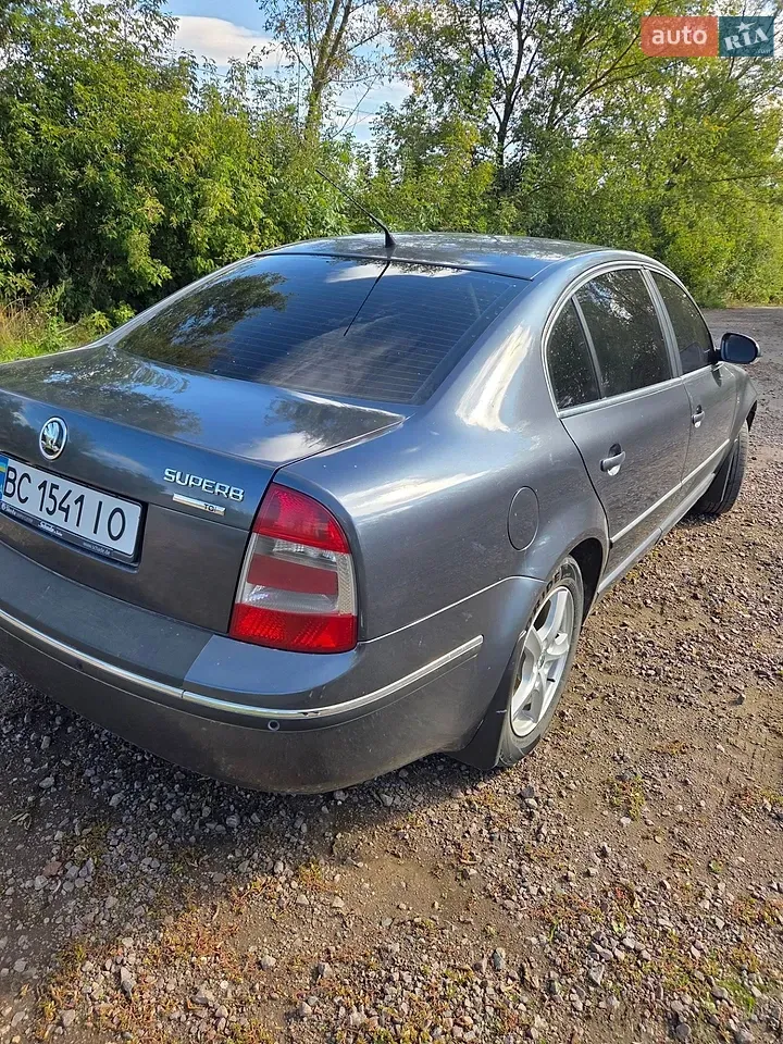 Skoda Superb 2007 photo 5