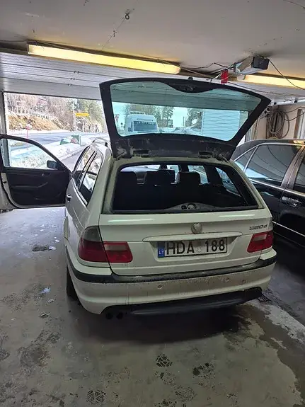 BMW 320D 2002 photo 2
