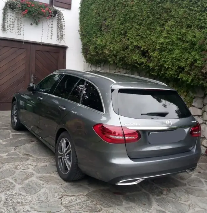 Mercedes-Benz C-Class 2019 photo 3