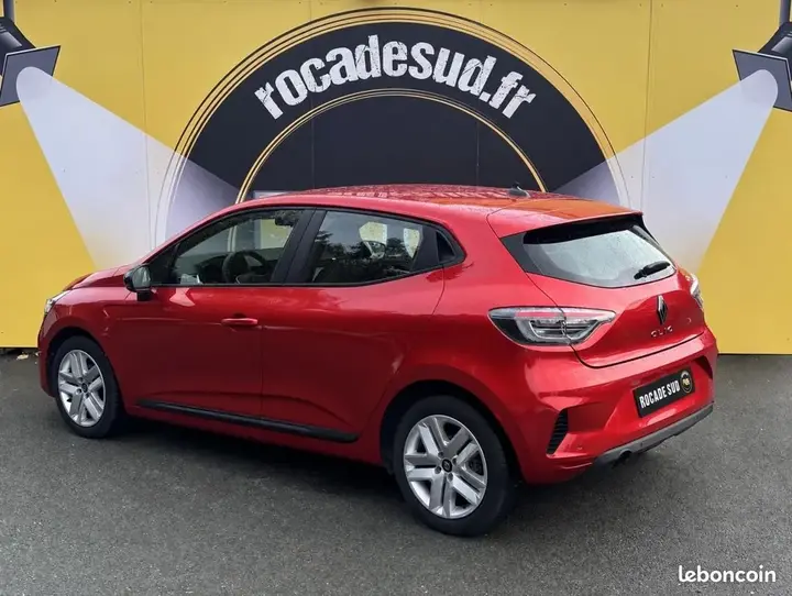 Renault Clio 2024 photo 2