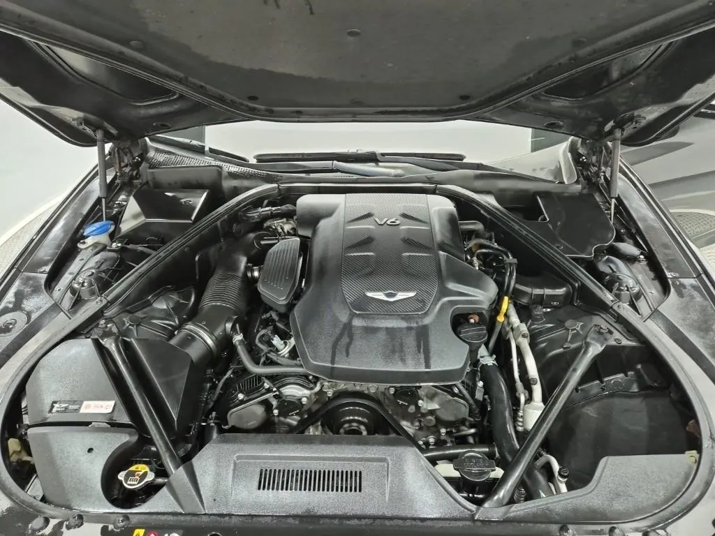 Genesis G80 2018 photo 5