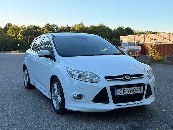 Ford Focus 2014 photo 3