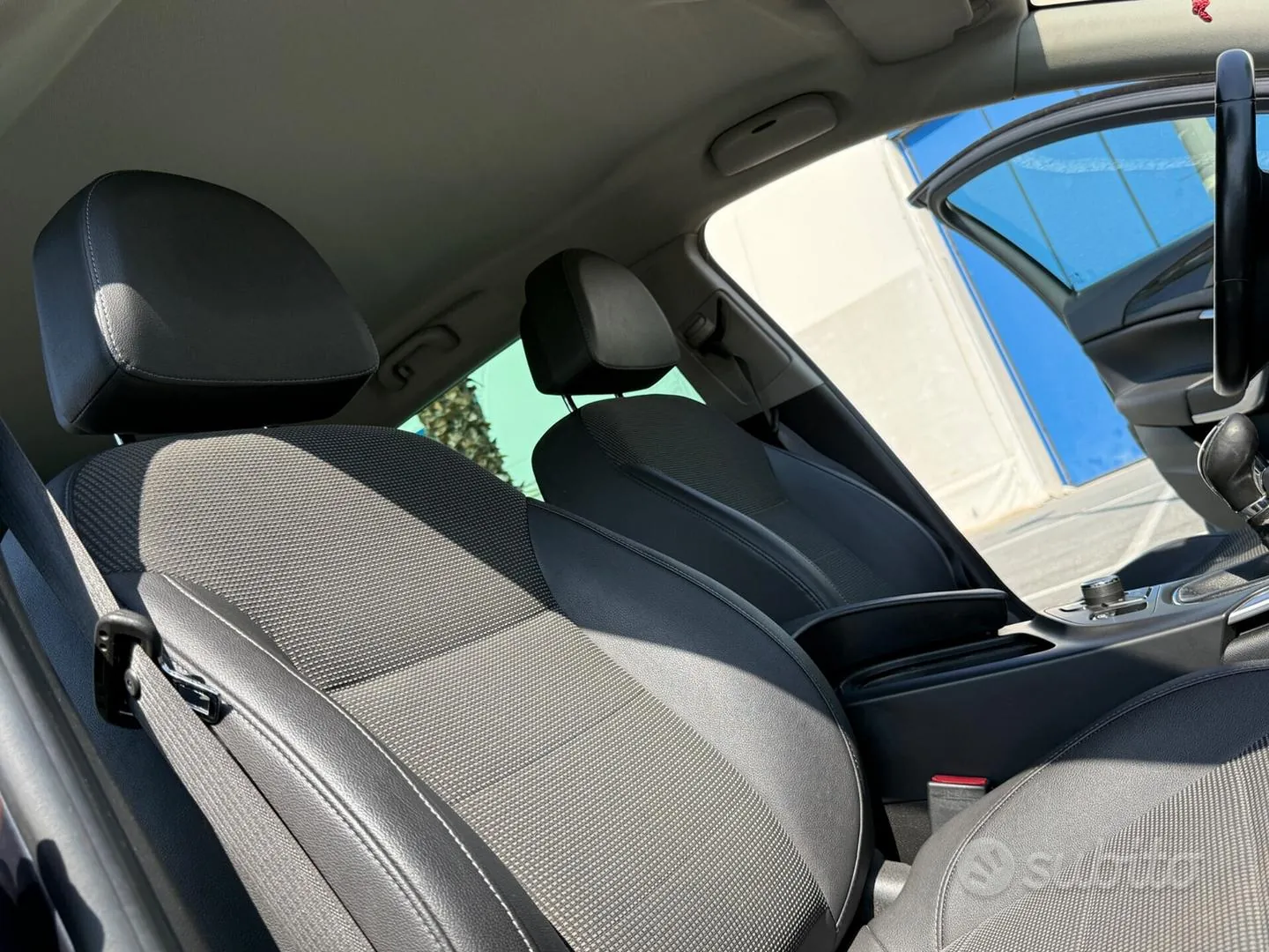 Opel Insignia 2011 photo 4