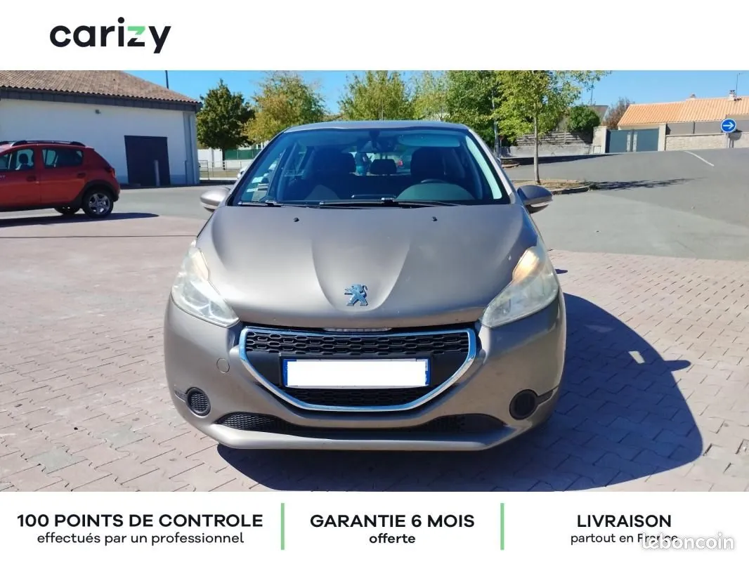 Peugeot 208 2012 photo 2