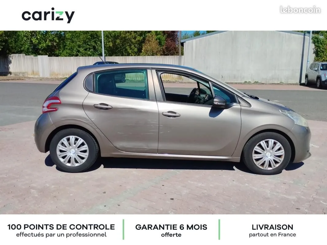 Peugeot 208 2012 photo 4