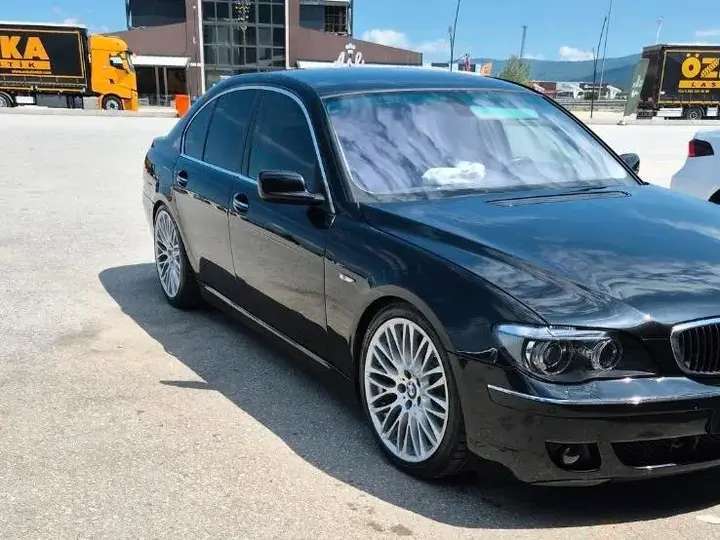 BMW E65