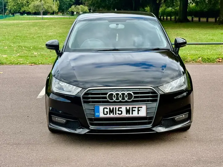 Audi A1 2015 photo 2