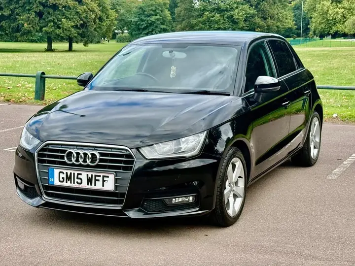 Audi A1 2015 photo 3