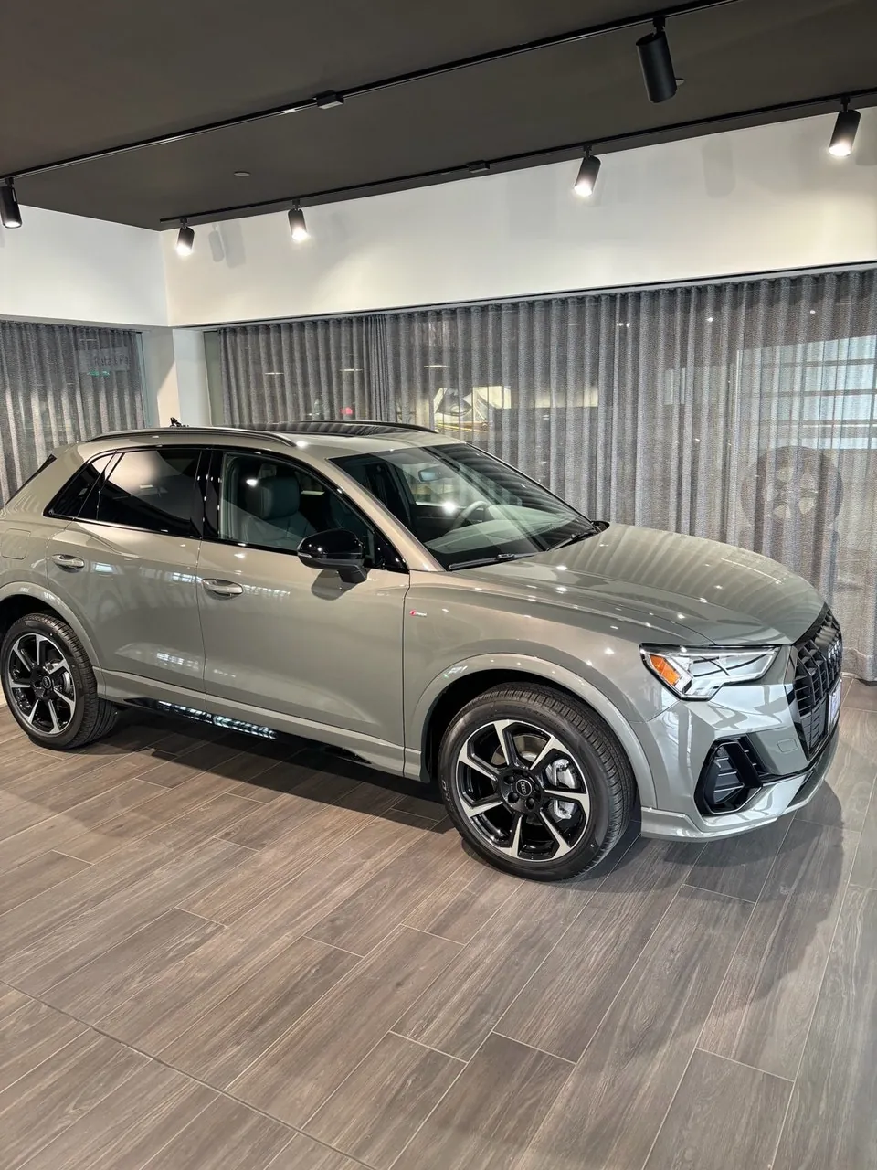 Audi Q3 2025 photo 2