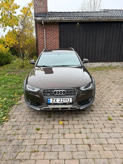 Audi A4 Allroad 2013 photo 2