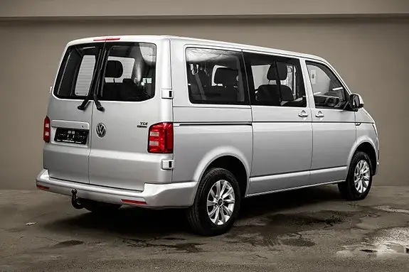 Volkswagen Caravelle 2016 photo 2