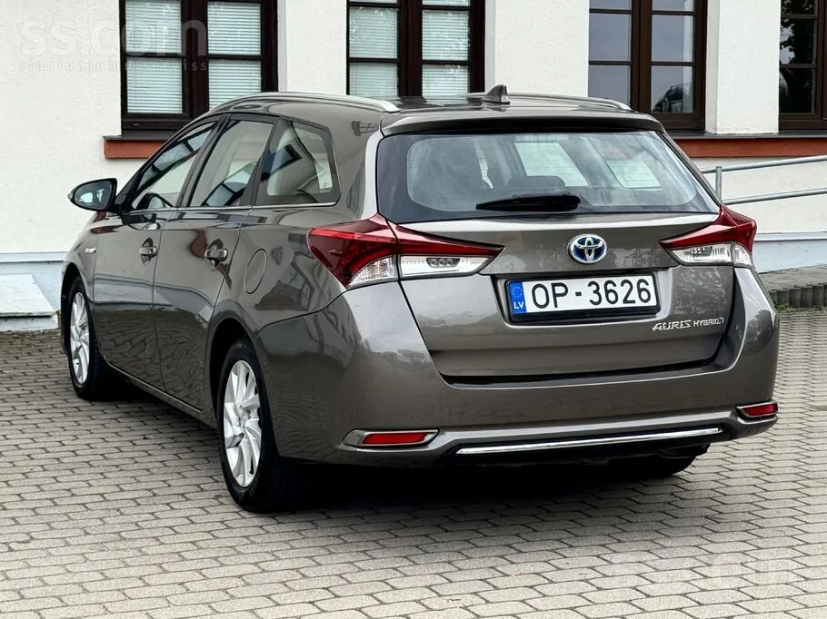 Toyota Auris 2018 photo 4