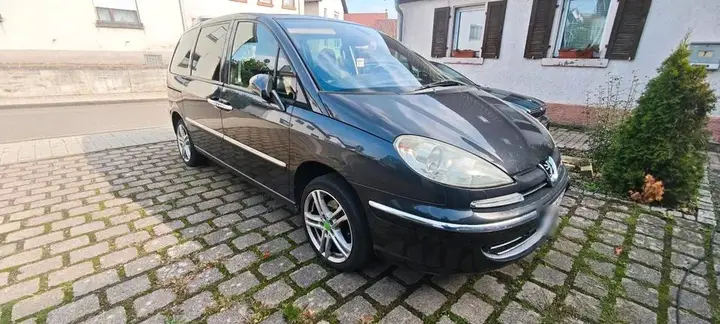 Peugeot 807