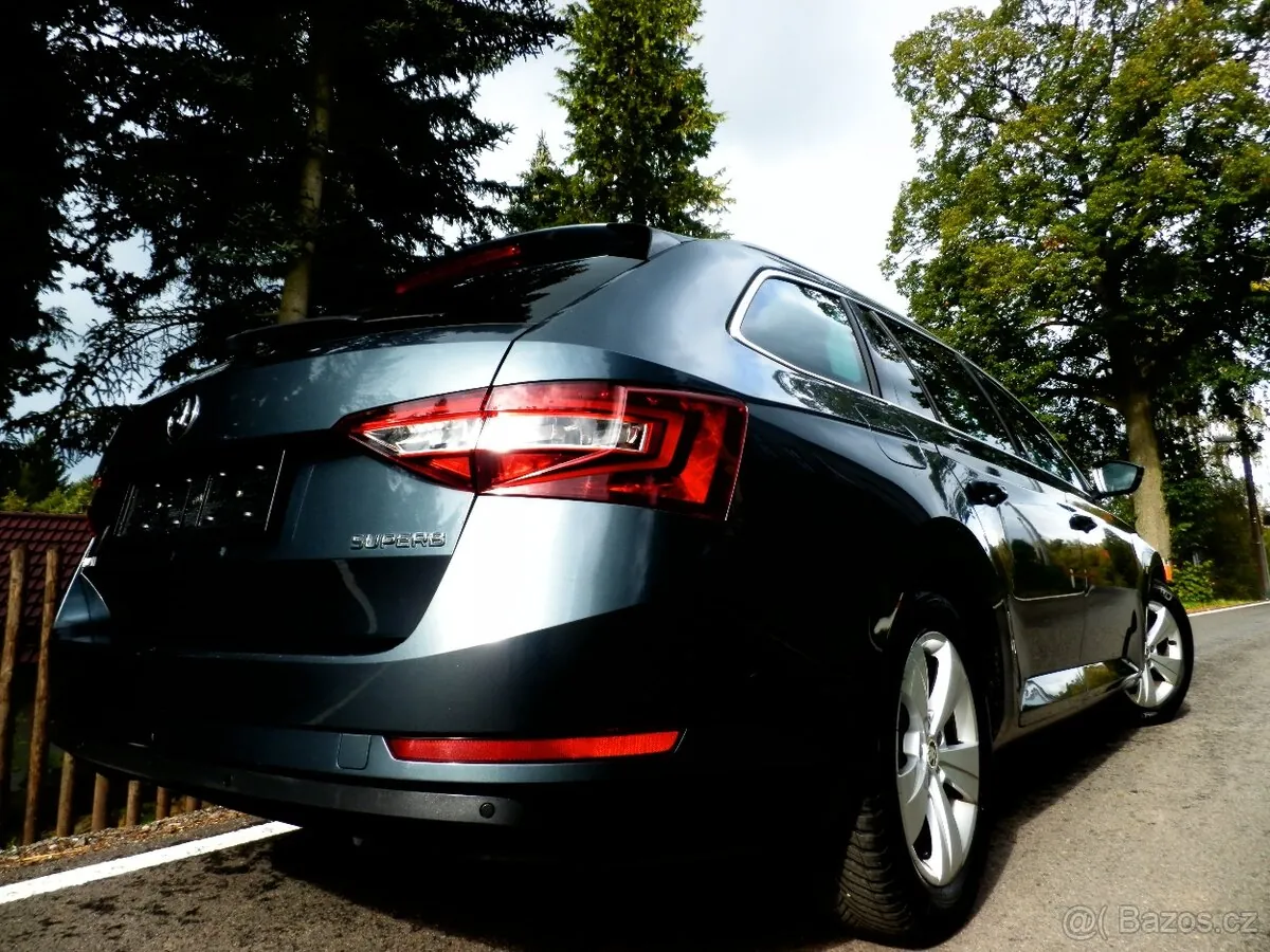 Skoda Superb 2017 photo 5