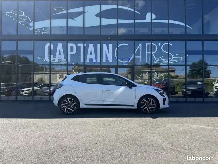 Renault Clio 2025 photo 2