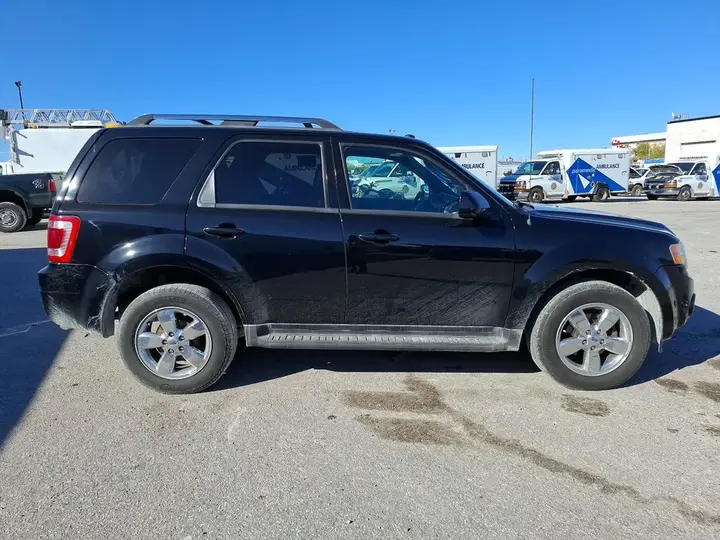 Ford Escape 2012 photo 4