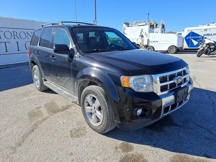 Ford Escape 2012 photo 3