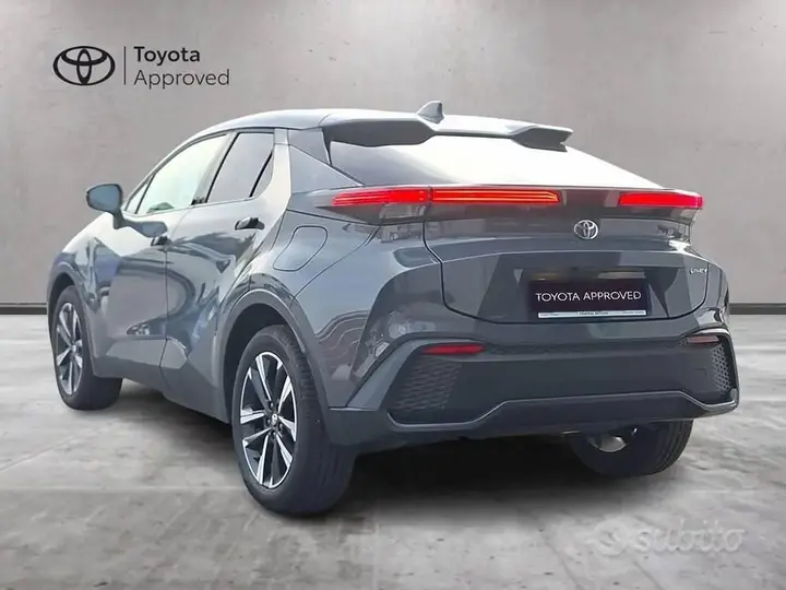 Toyota C-Hr 2026 photo 2