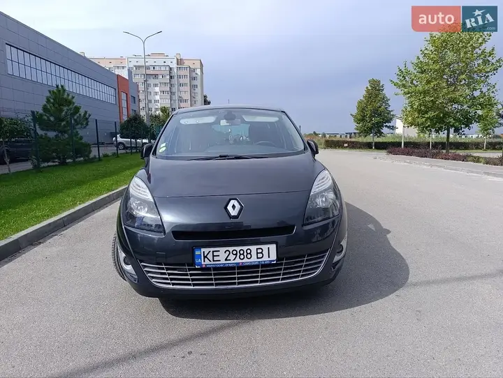 Renault Grand Scenic 2011 photo 3