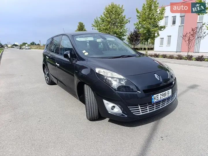 Renault Grand Scenic 2011 photo 4