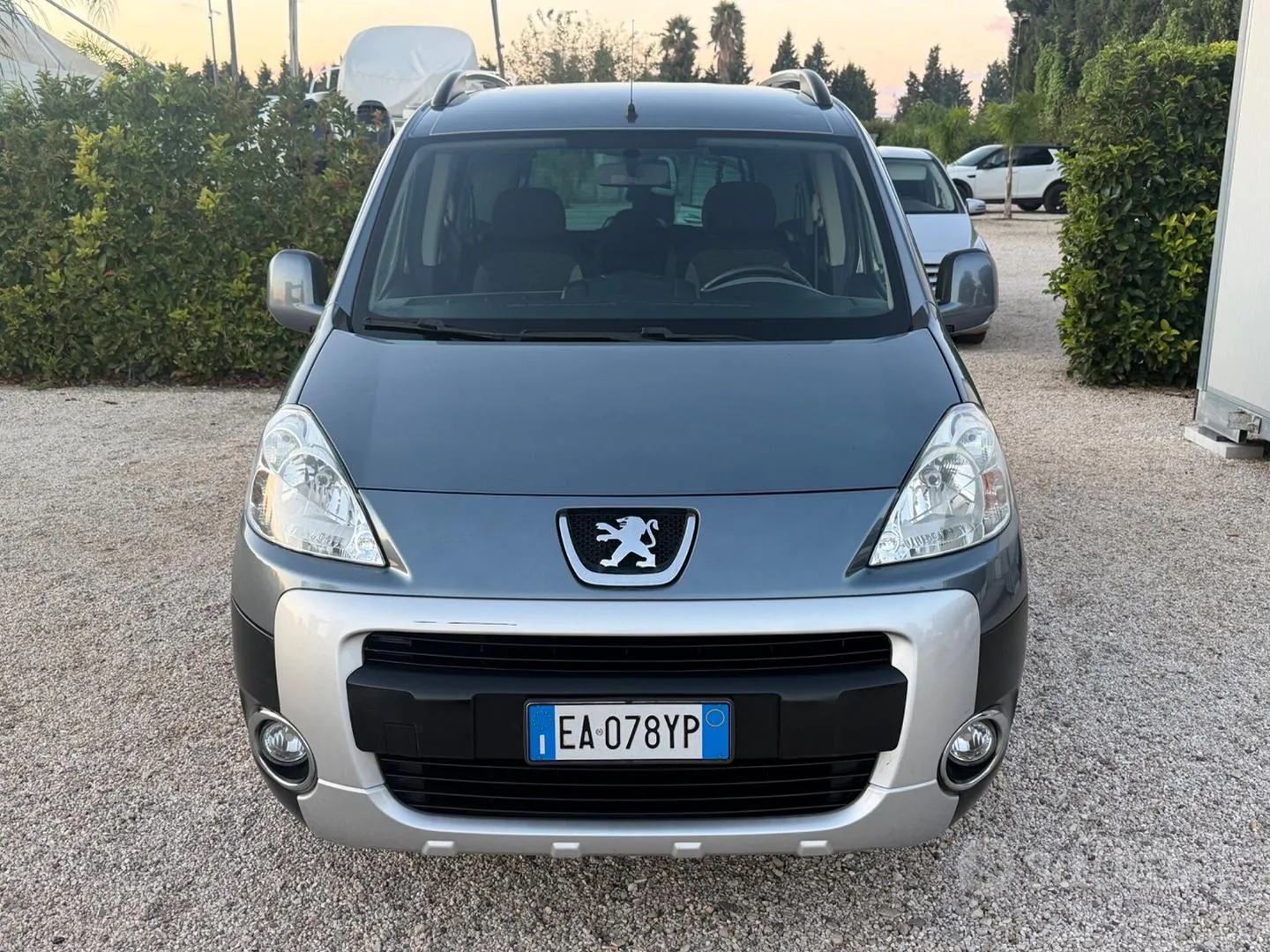 Peugeot Partner 2011 photo 5
