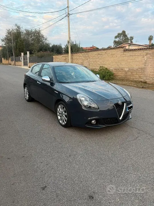 Alfa Romeo Giulietta 2017 photo 2