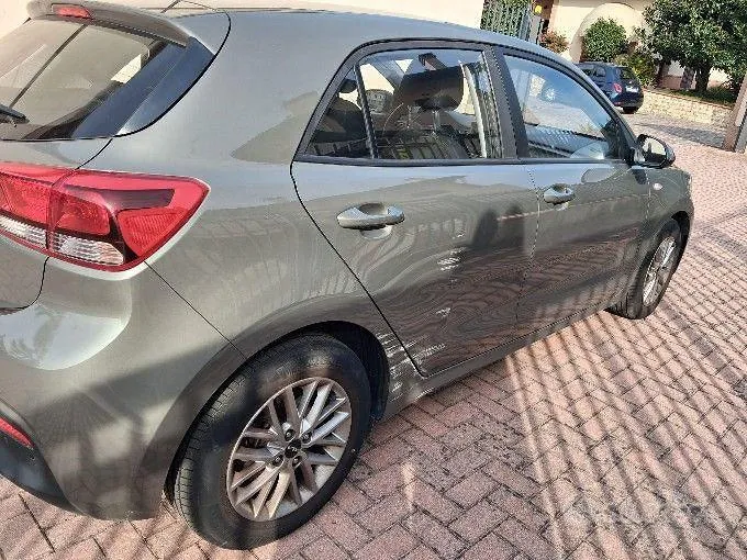 Kia Rio 2022 photo 3