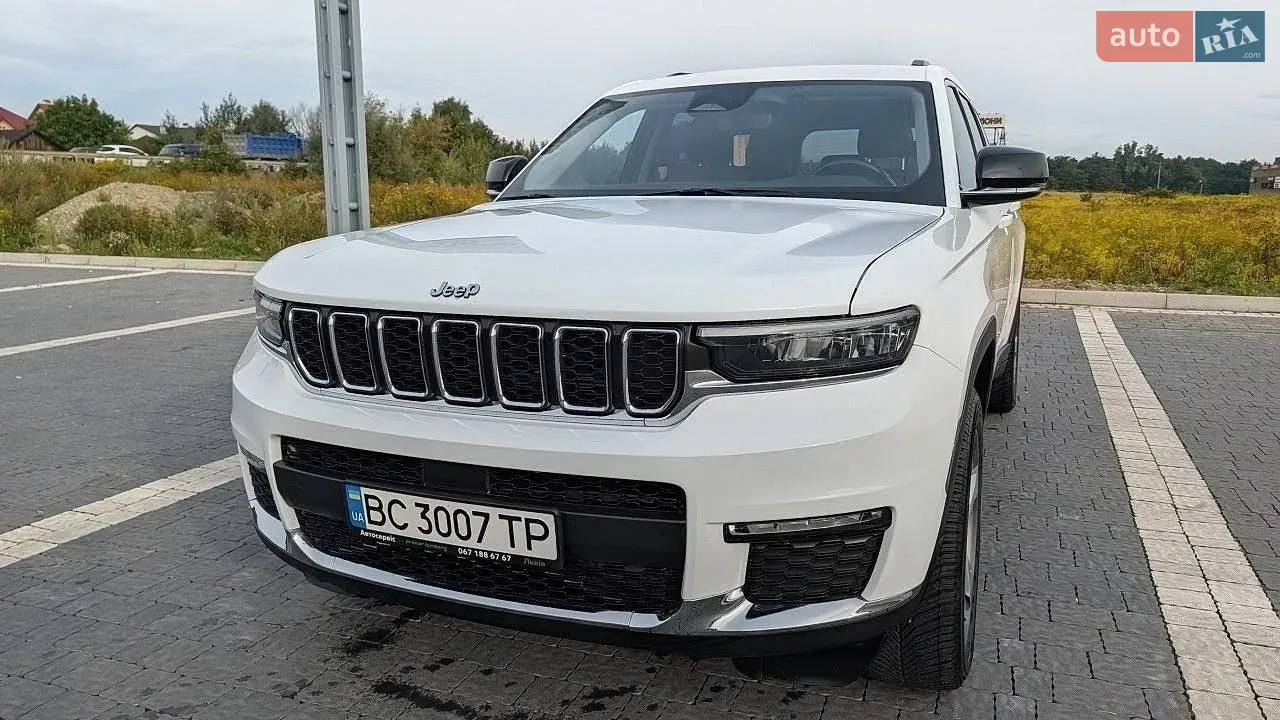 Jeep Grand Cherokee 2021 photo 2