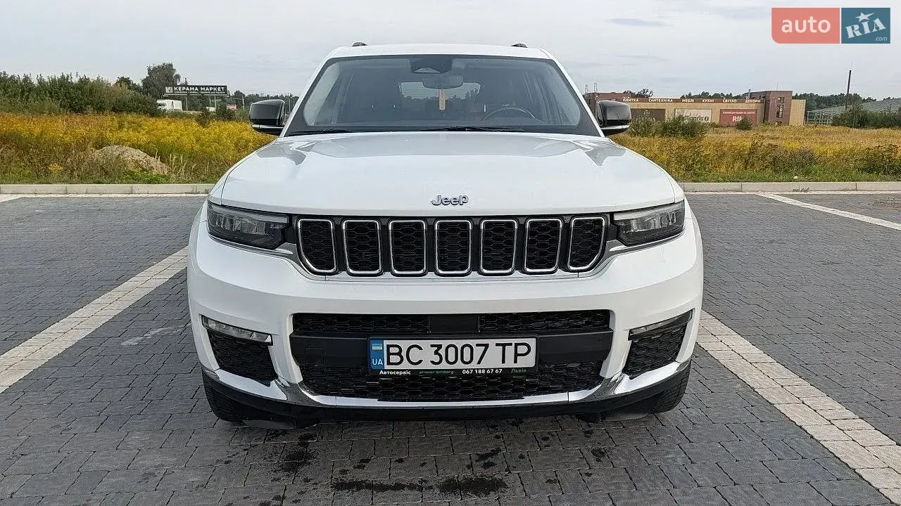 Jeep Grand Cherokee 2021 photo 3