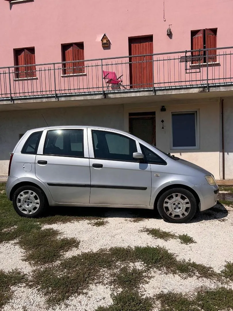 Fiat Idea 2006 photo 2