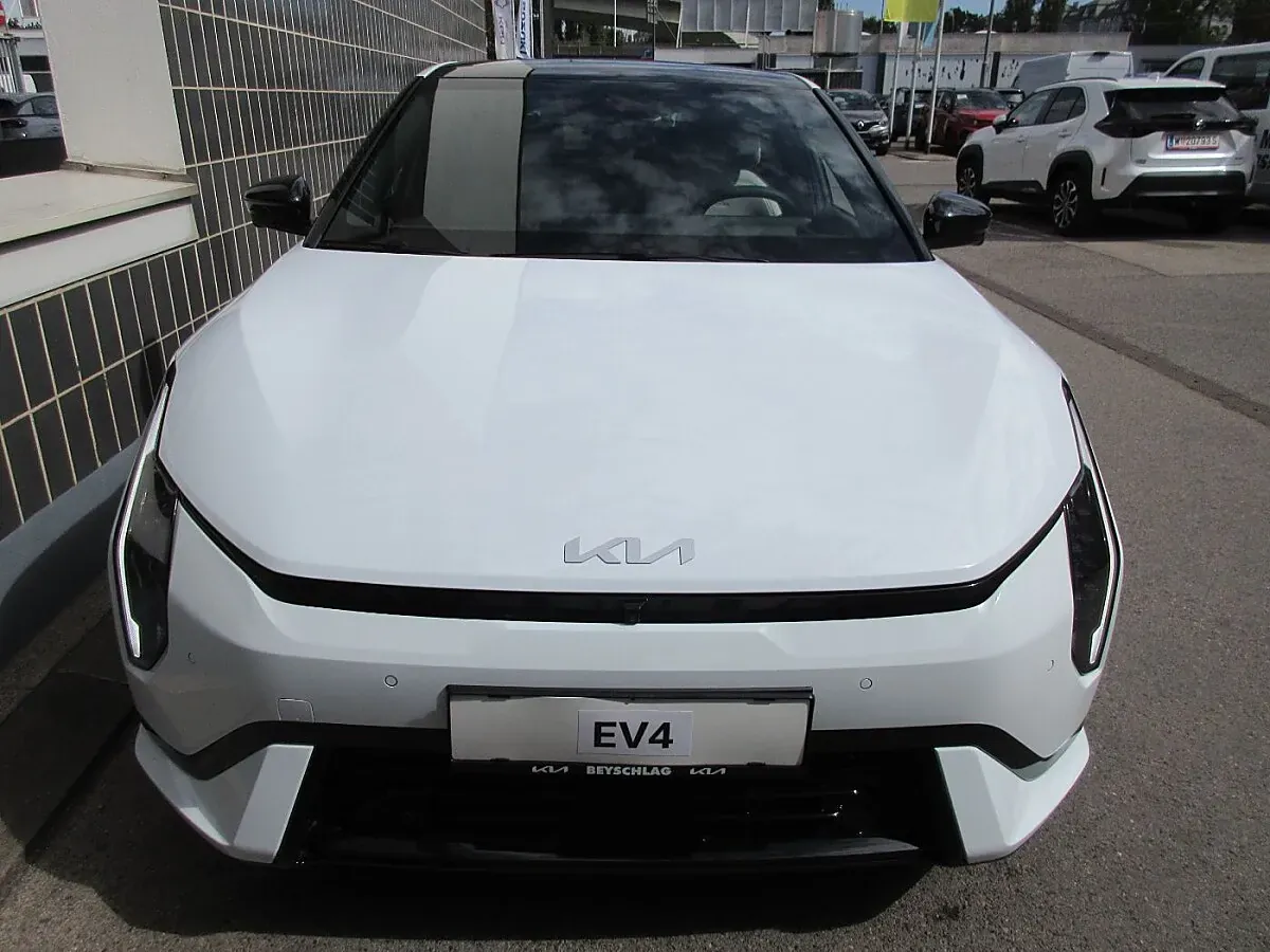 Kia Ev4 photo 3