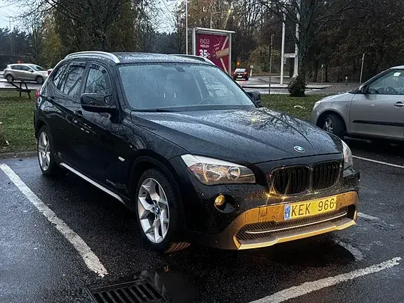 BMW X1 2010 photo 2