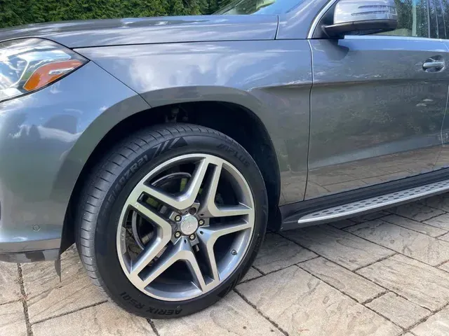 Mercedes-Benz Gls 2017 photo 2