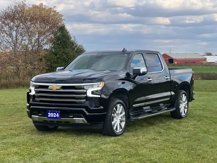 Chevrolet Silverado 1500 2024 photo 3