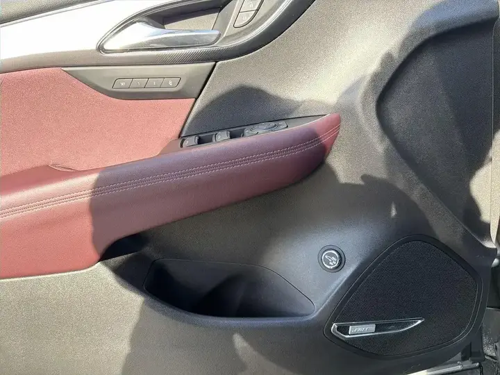 Buick Envision 2025 photo 5