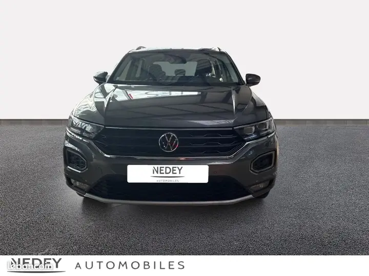 Volkswagen T-Roc 2021 photo 2