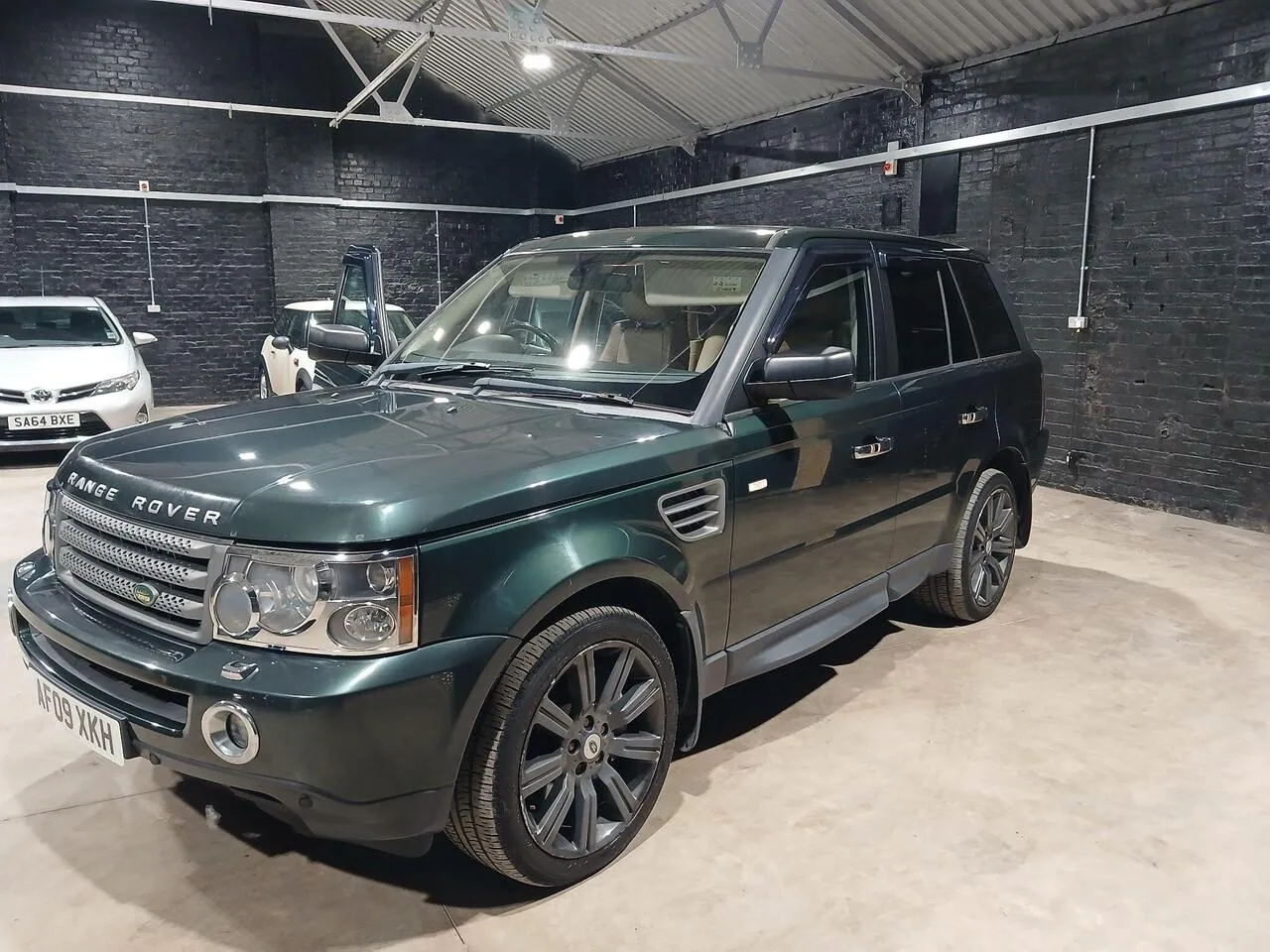 Land Rover Range Rover Sport 2009 photo 3