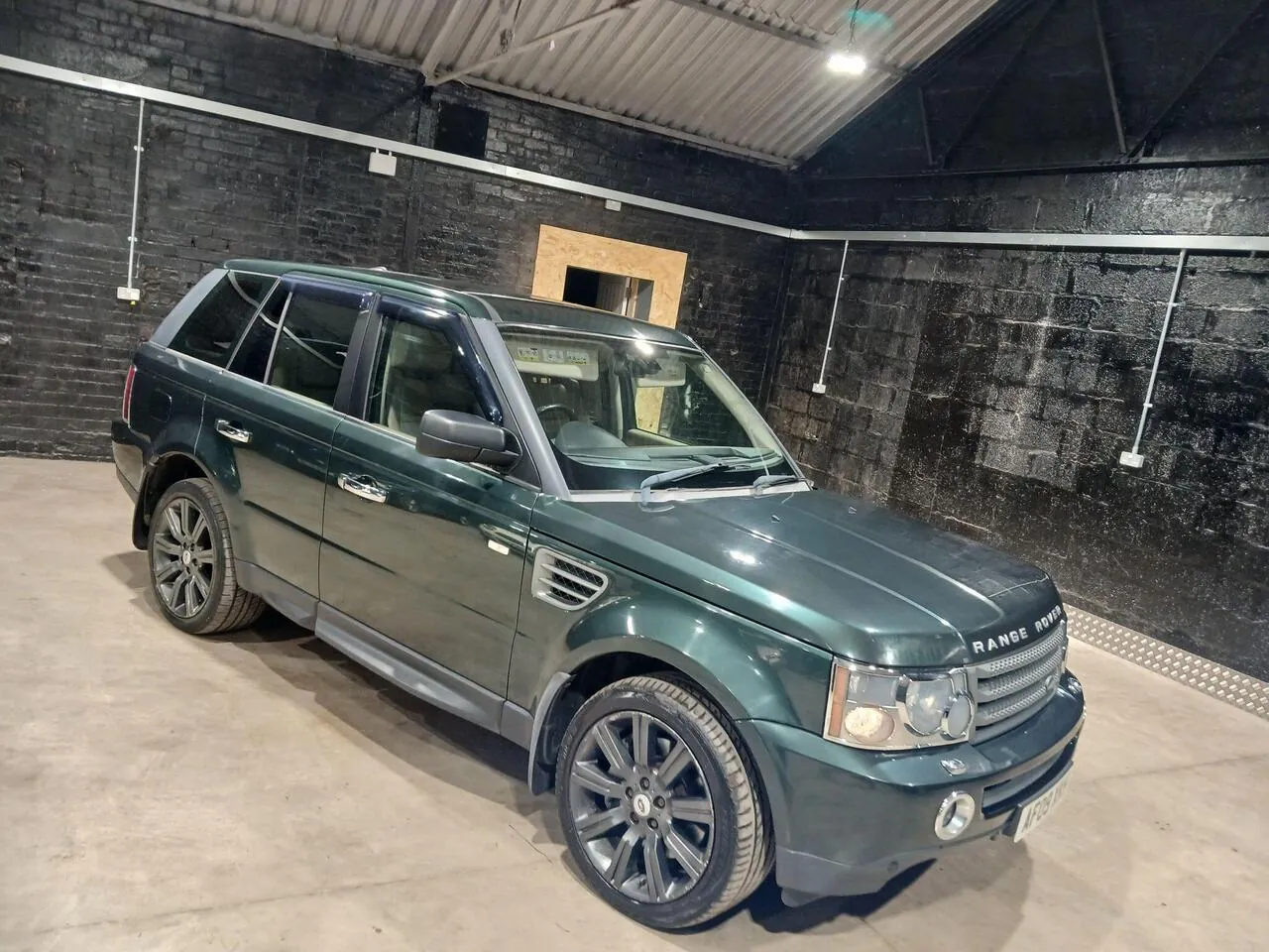Land Rover Range Rover Sport 2009 photo 5