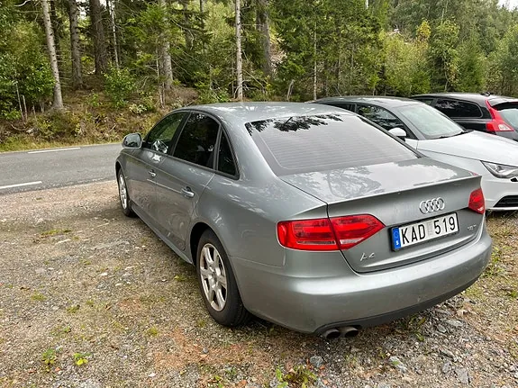 Audi A4 2009 photo 3