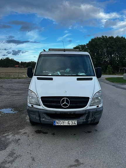Mercedes-Benz Sprinter 313 2012 photo 2