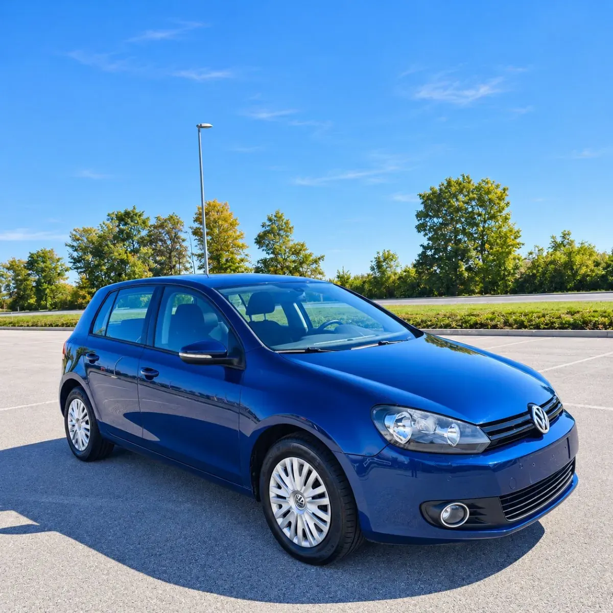 Volkswagen Golf 2010 photo 3