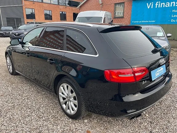 Audi A4 2015 photo 2