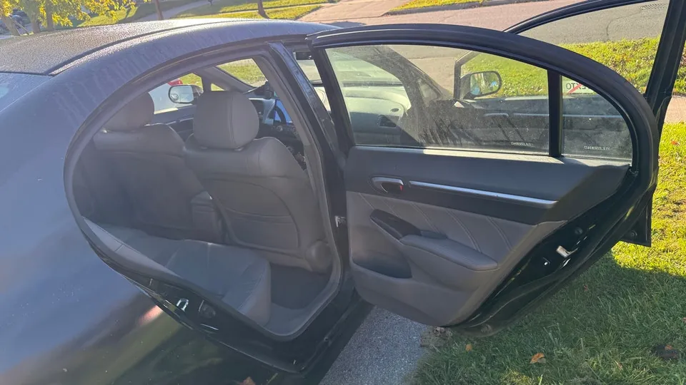 Honda Civic 2011 photo 2