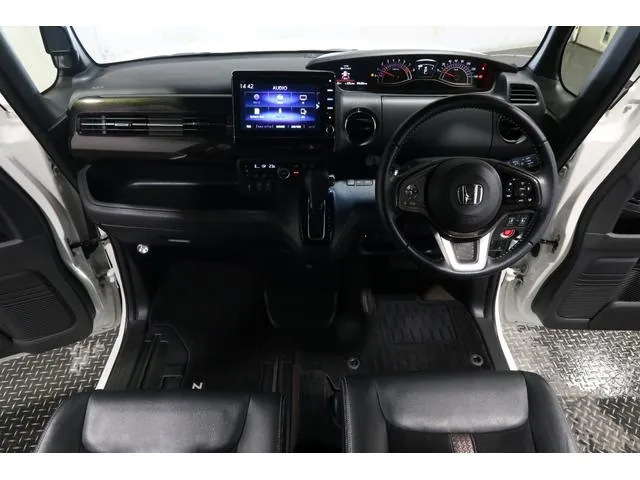 Honda N-Box 2020 photo 4