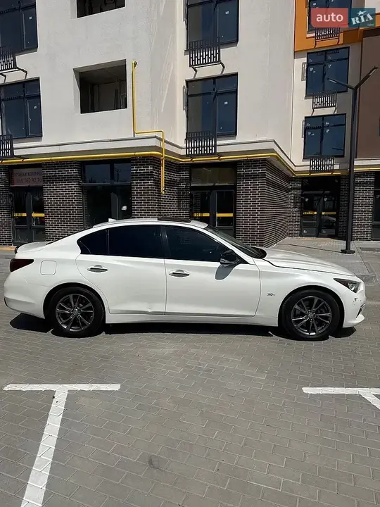 Infiniti Q50 2017 photo 4