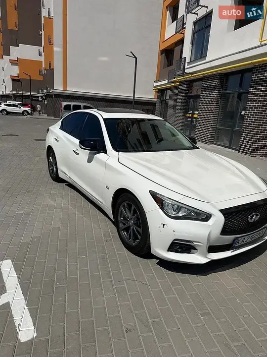 Infiniti Q50 2017 photo 2